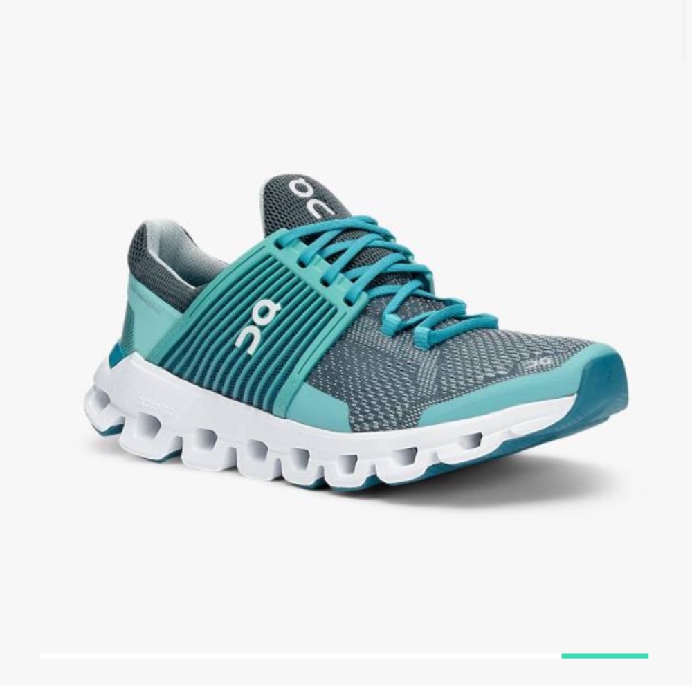 Women’s On Cloud “cloudswift” sneakers